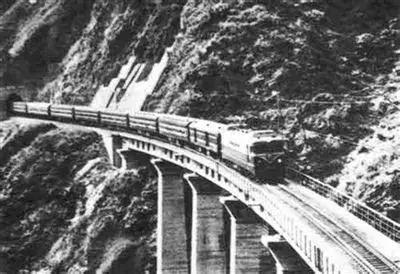 成都近40年变化,成都市1979到2018年发展演变