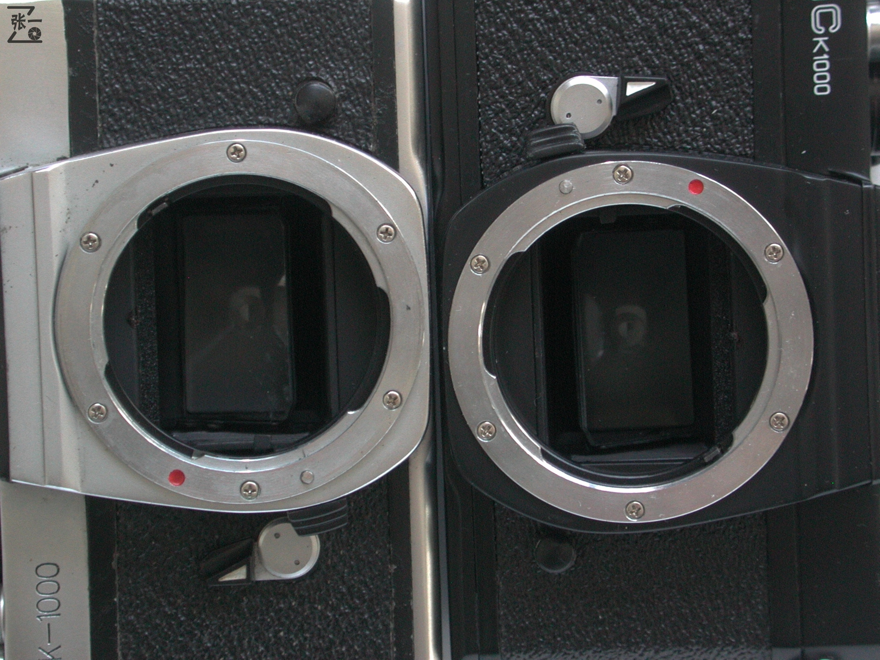 中国重庆生产的明佳MingcaMCK1000单反照相机