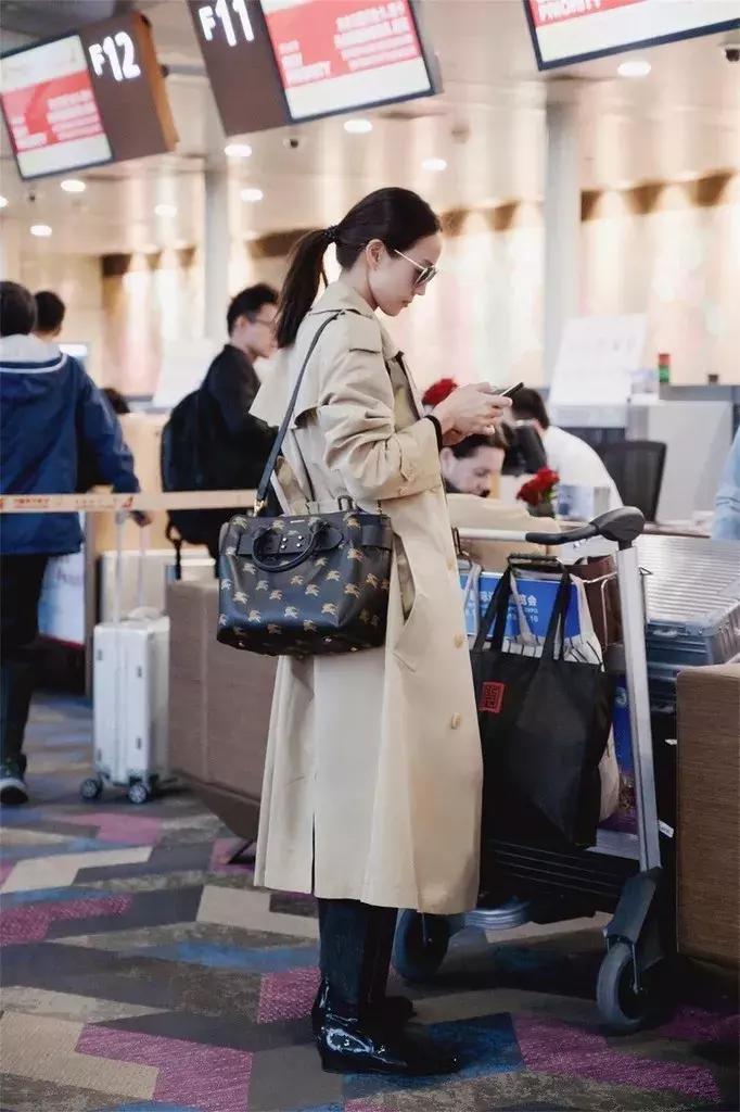 买包女生,买包的都是美女