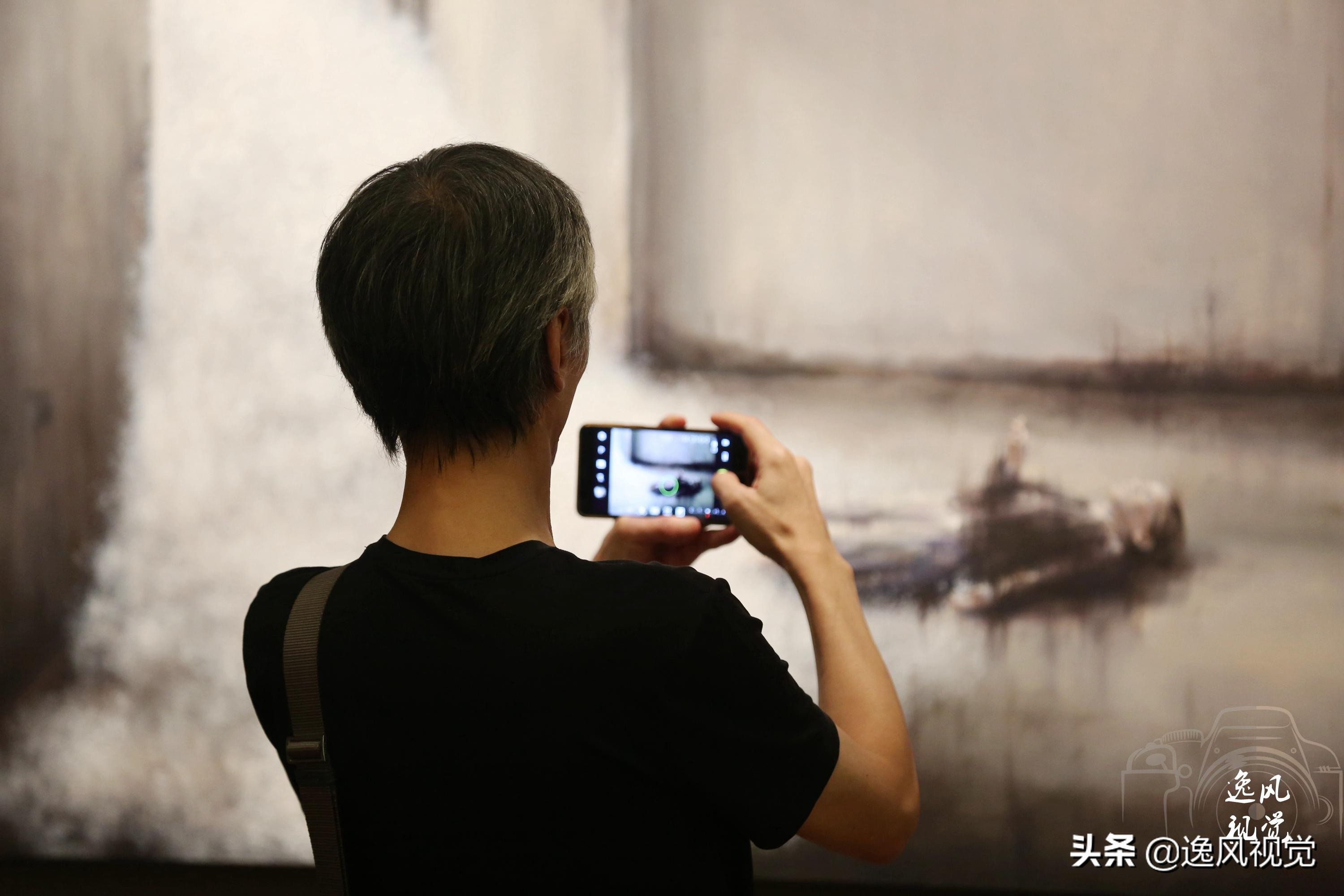 活动摄影24-70拍摄技巧,看展人物摄影拍摄技巧