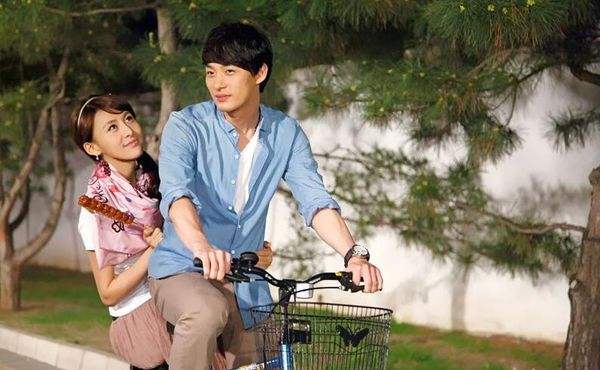 女人劈腿7大前兆的表现,如何判断一个男的是不是劈腿