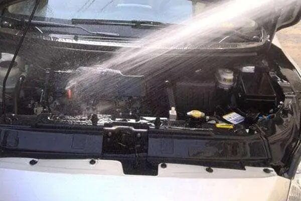 洗车后发动机打不着火是怎么回事,自己洗车后打不着火怎么办