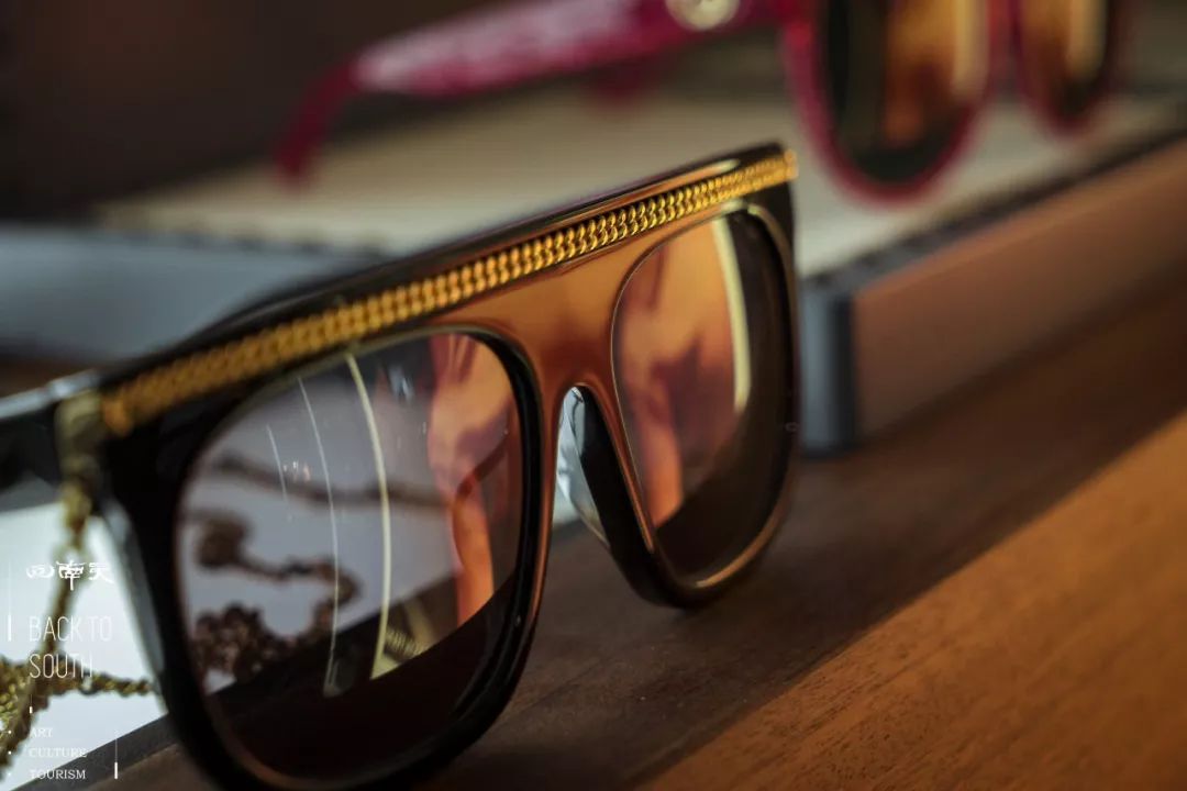 潮牌眼镜店推荐,比较潮的眼镜店