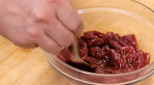 牛肉怎么炒才嫩滑视频教程,牛肉怎么炒才嫩滑好吃视频教程