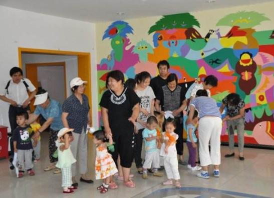 孩子秋季入园好还是插班入园好,公立幼儿园和私立幼儿园有啥区别