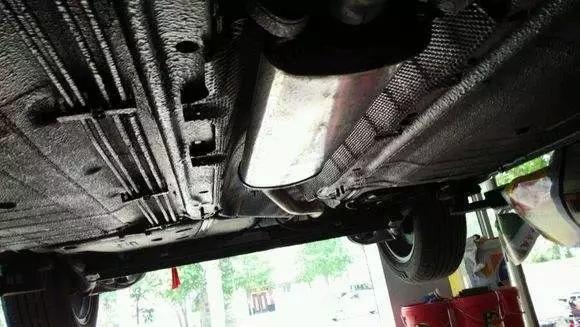 底盘装甲跟普通的有什么区别,底盘装甲到底有没有必要做