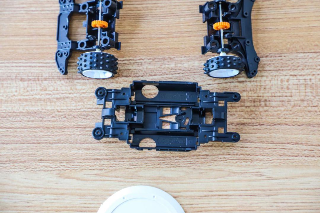 小型概念四驱车,纯电四驱迷你车