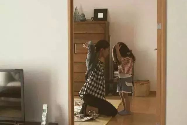 孩子顶嘴是好事还是坏事,孩子跟父母顶嘴是好事还是坏事