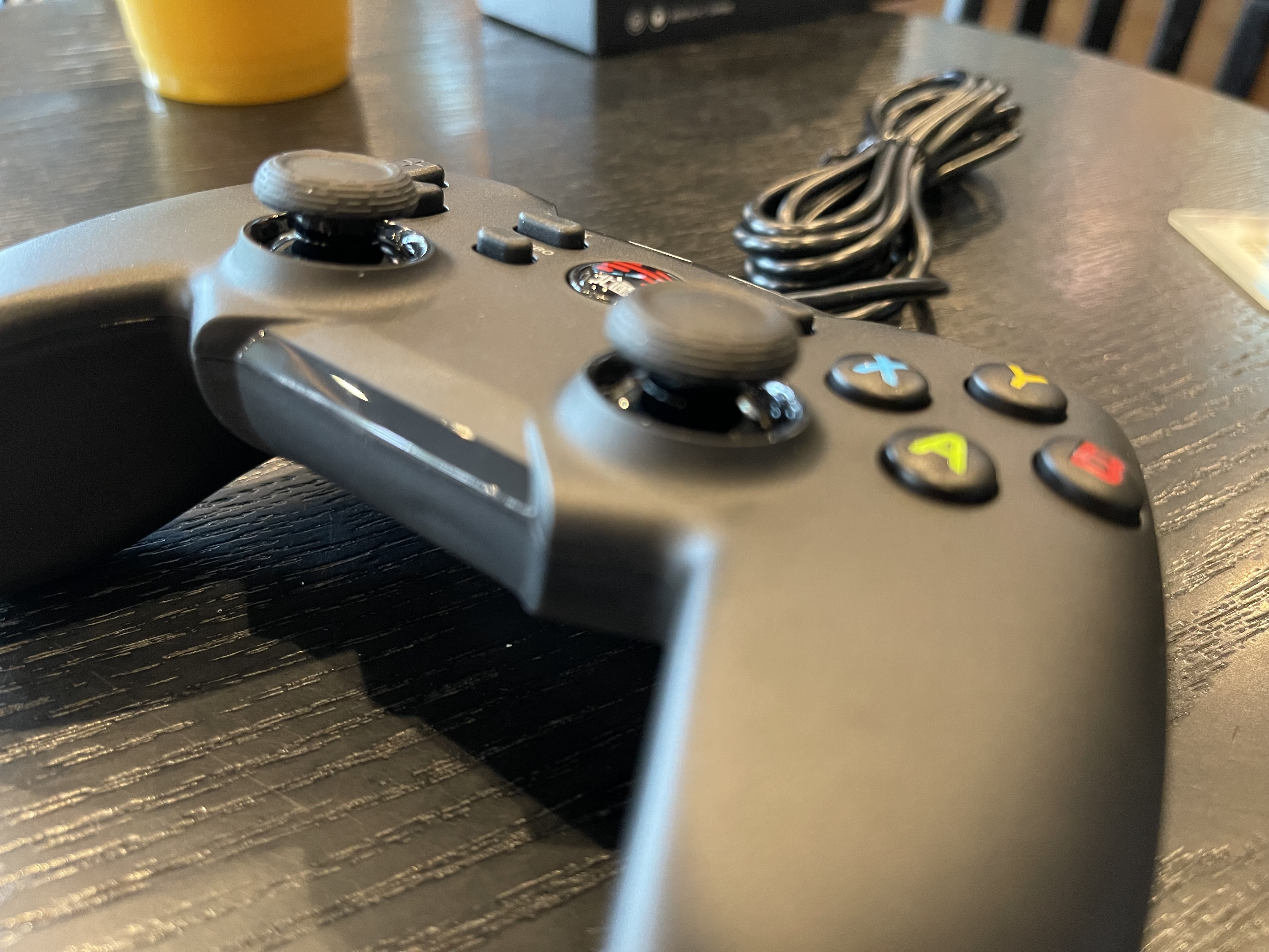 北通蝙蝠bd4e和雷神g50,北通蝙蝠4e手柄玩使命召唤