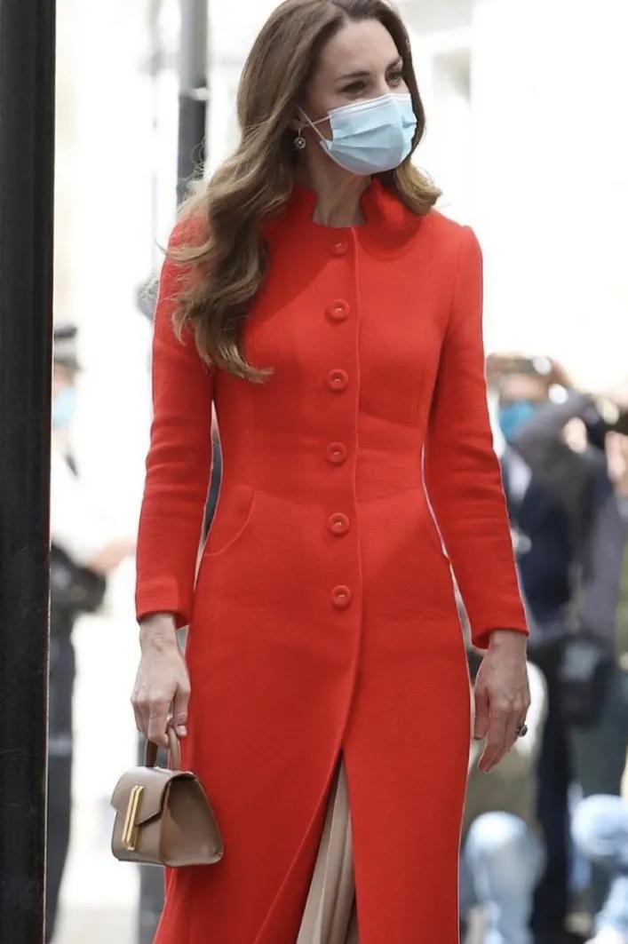 凯特王妃新上手的“千元级”手袋,什么来头?