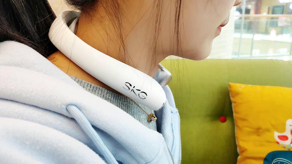 王一博skg颈椎按摩仪抖音,王一博skg颈椎按摩仪k5