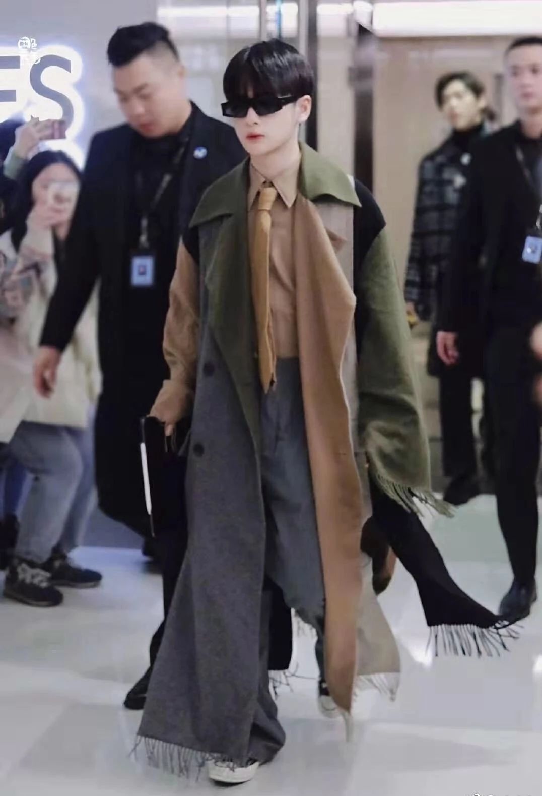 周震南被吓到,看周震南reaction反应