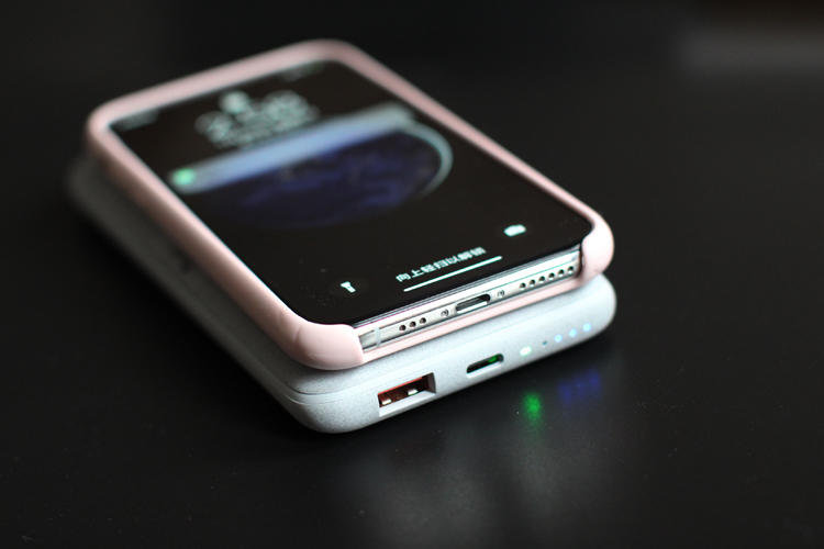 无线快充可以给无线充电宝充电吗,无线充电宝能不能无线快充