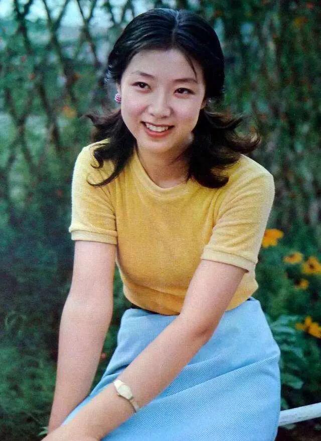 她因拍戏堕胎3次无法生育,因为不孕被丈夫抛弃