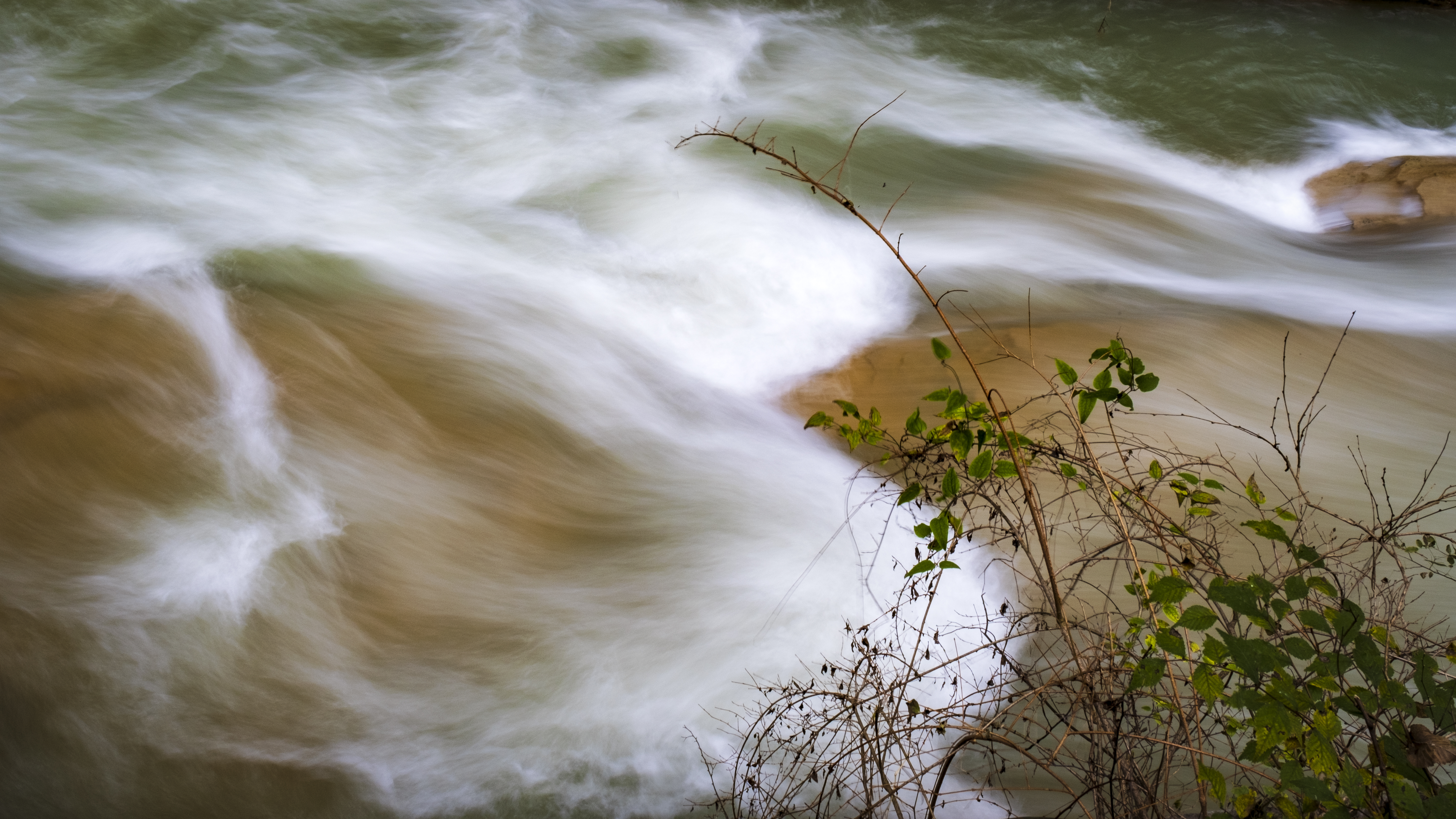 秋色美景落雨图片,秋色美景绝色大图
