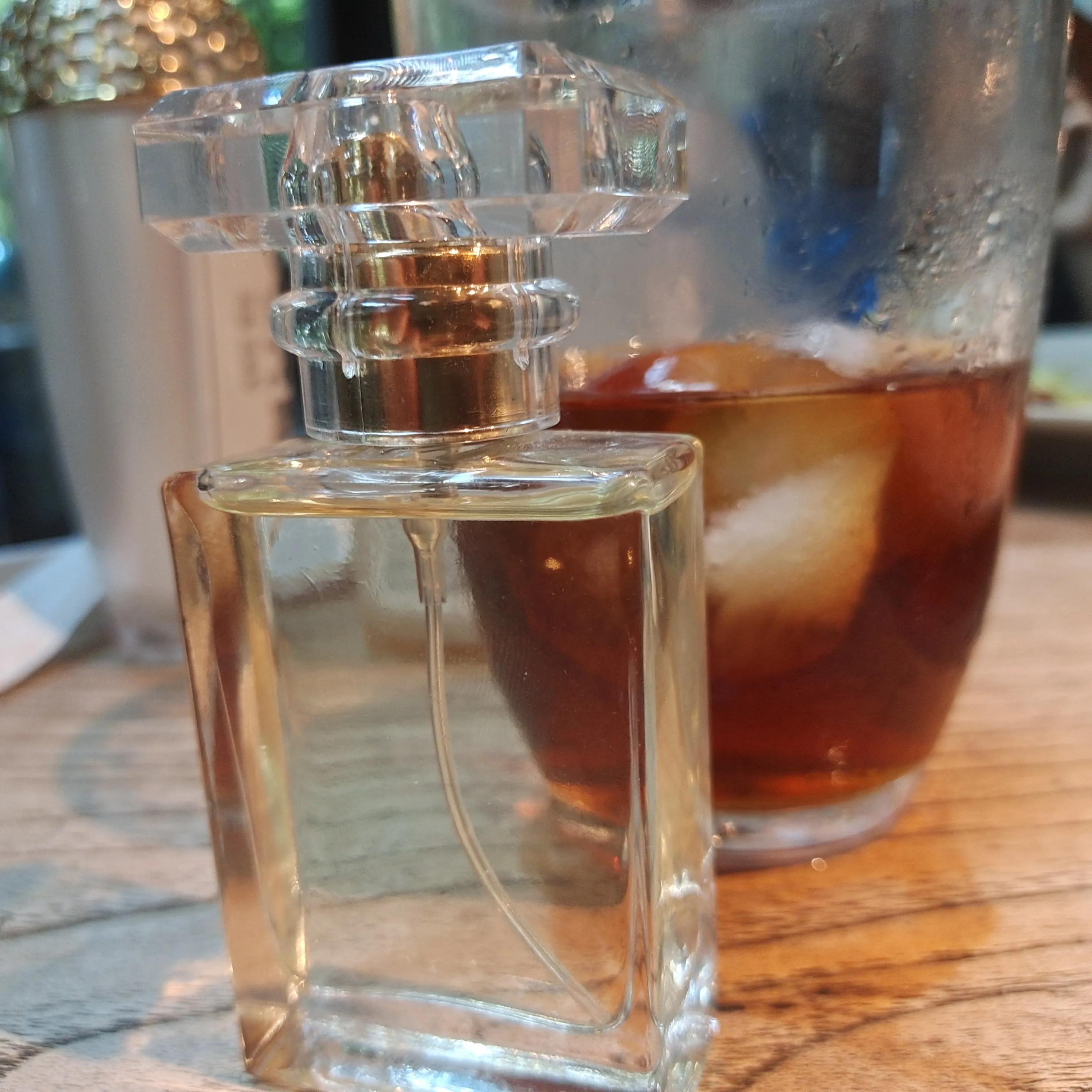 法国香水起源故事,法国香水来由及特点是什么