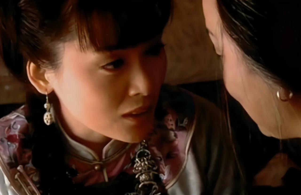 盘点张爱玲作品里为*欲情**陷落的女人