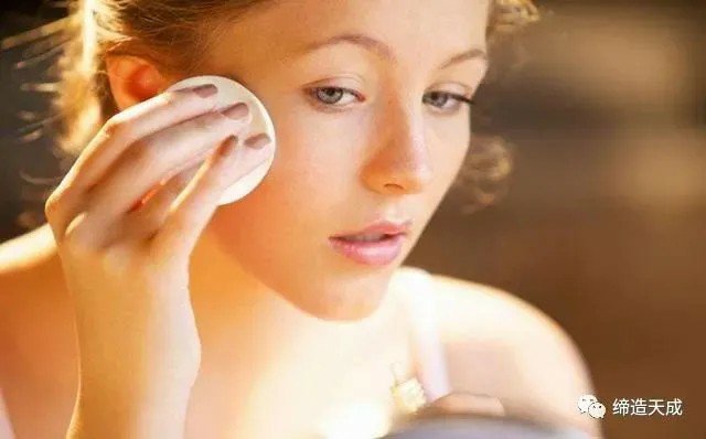 气垫的正确使用方法持妆,气垫的正确使用方法不浮粉
