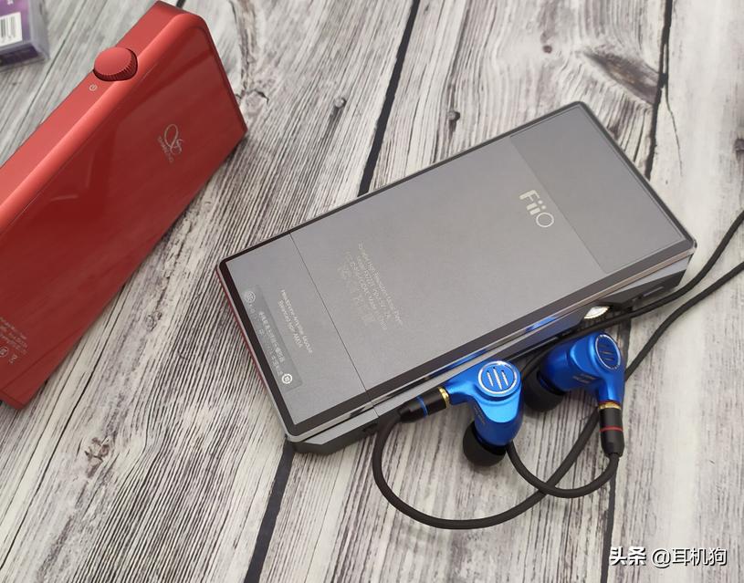 七单元旗舰耳机,价格高配置低却持续热卖