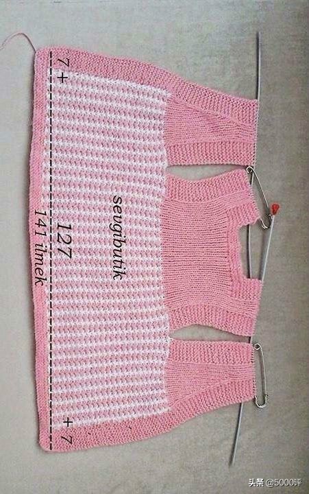 依可爱女孩马甲裙棒针编织教程,各色毛线的宝宝马甲编织教程0-2岁