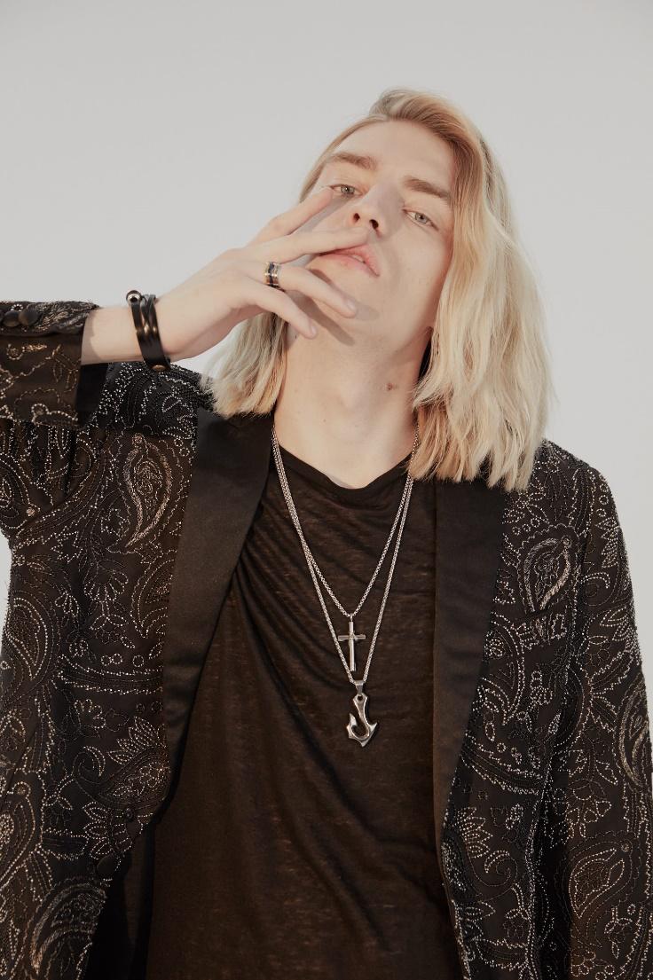 优雅男士的秘密*器武**？渡边森这样戴才有男人味