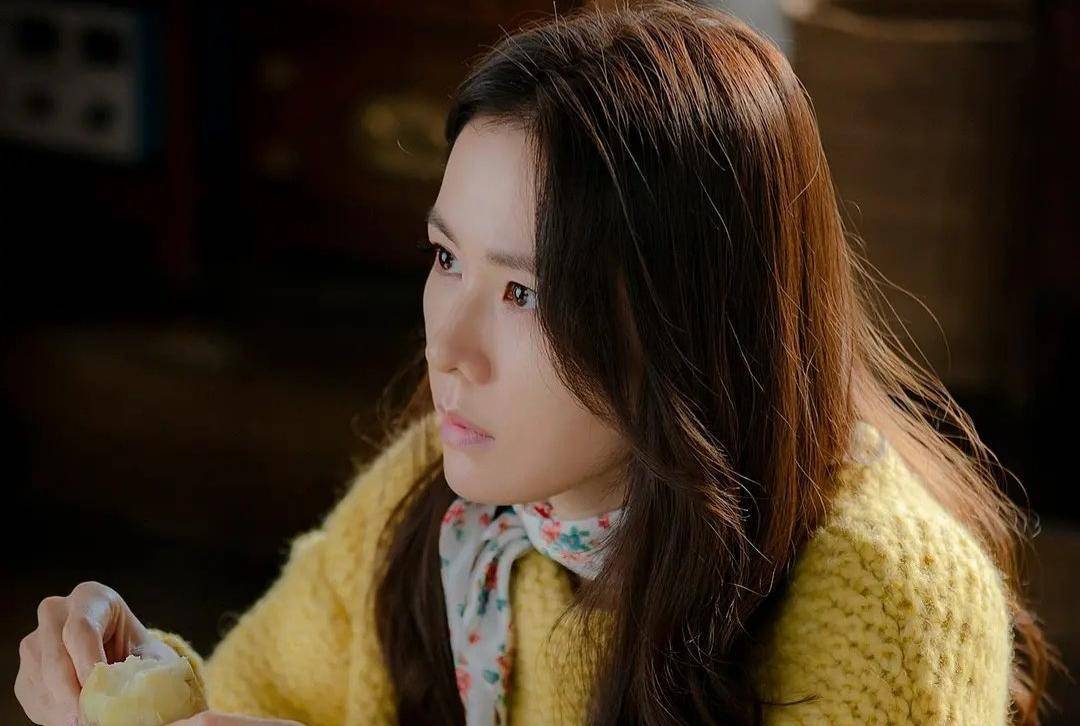 玄彬孙艺珍飞机上拍视频,孙艺珍玄彬被拍照片