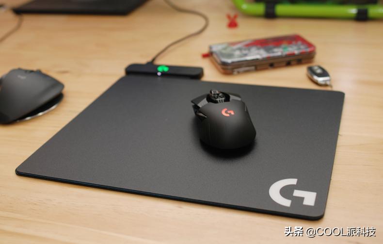 罗技鼠标g903适合小手的人用吗,罗技g903鼠标与gpw3代哪个好