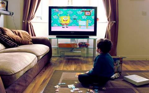 看电视和不看电视孩子大脑区别图,从小看电视的孩子长大会怎么样