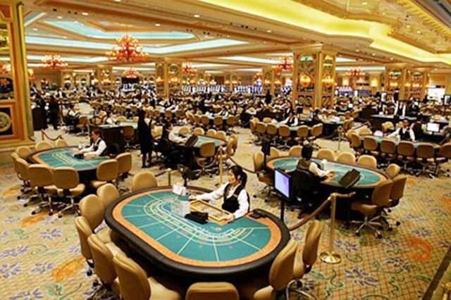 *场赌**如黑洞!澳门*场赌**的“*规则潜**”:不怕你赢钱,就怕你不玩