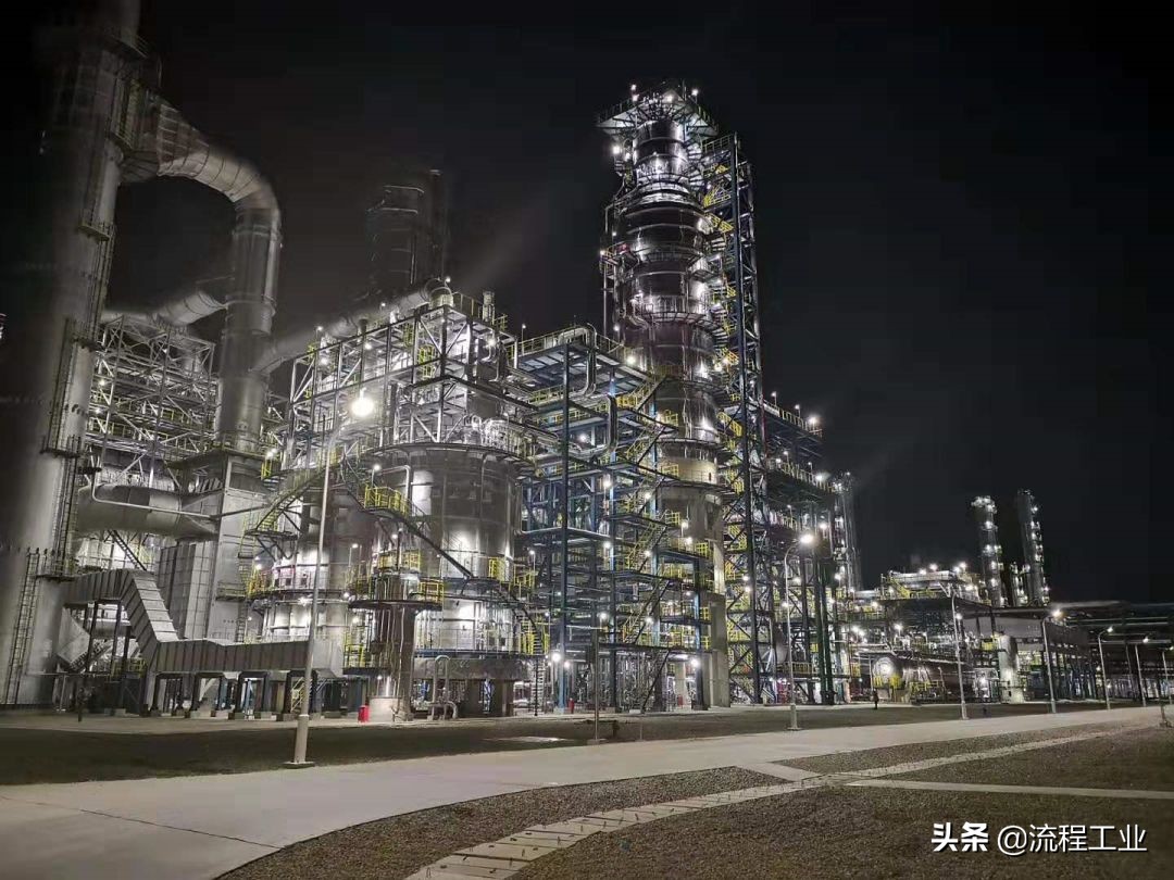 恒逸石化2022投产项目,恒逸石化炼油项目投产