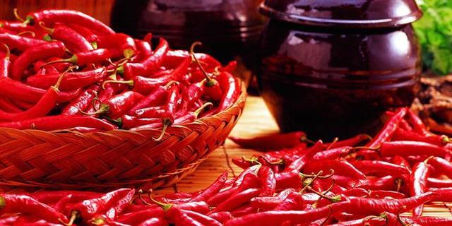 子宫肌瘤乳腺增生不能吃哪些食物,乳腺增生乳房囊肿忌讳哪些食物