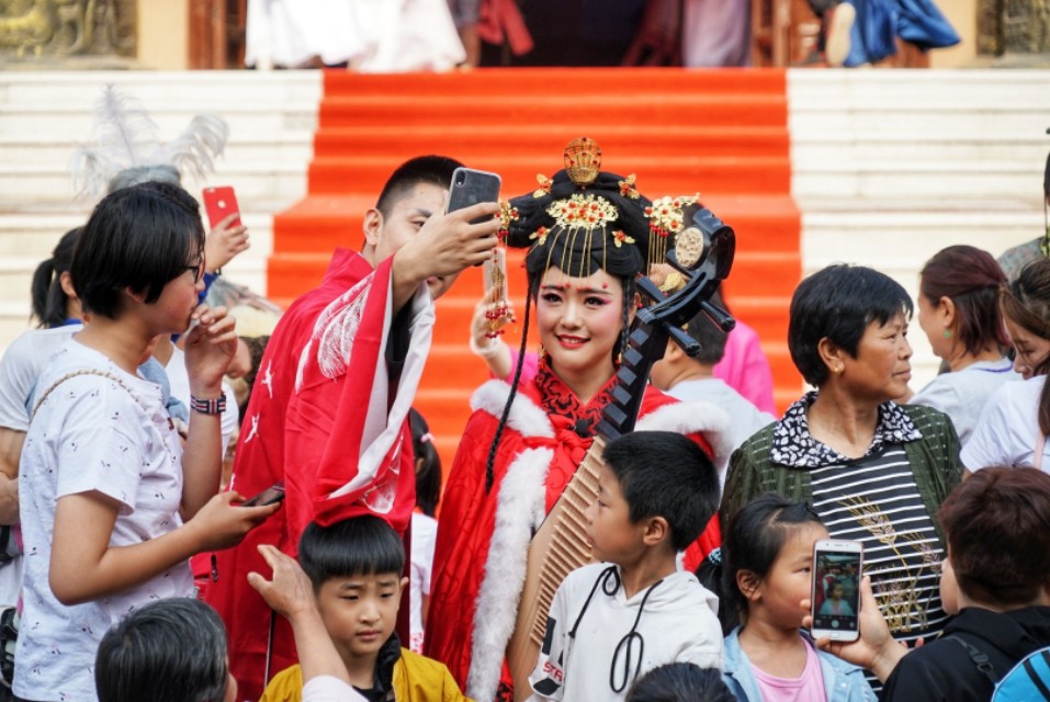 西安穿汉服拍外景的地方推荐,来西安穿汉服看演绎