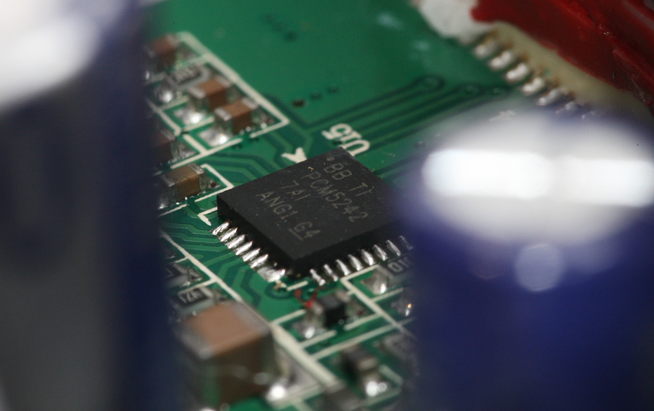 支持wifi投放的音箱,惠威m5a三分频高保真有源音箱