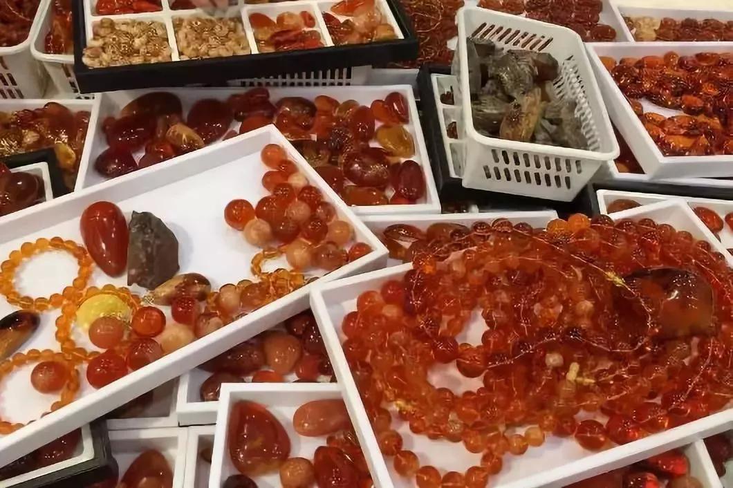 俄罗斯天价珠宝只卖中国人,俄罗斯天价首饰店真相