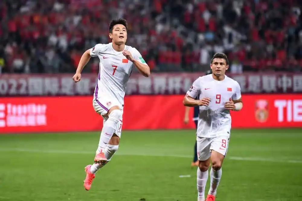 世预赛40强赛国足vs关岛阵容,环球体育足球比分