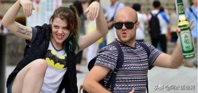 大量英国人来中国文物博物馆,英国人来中国疯狂购物