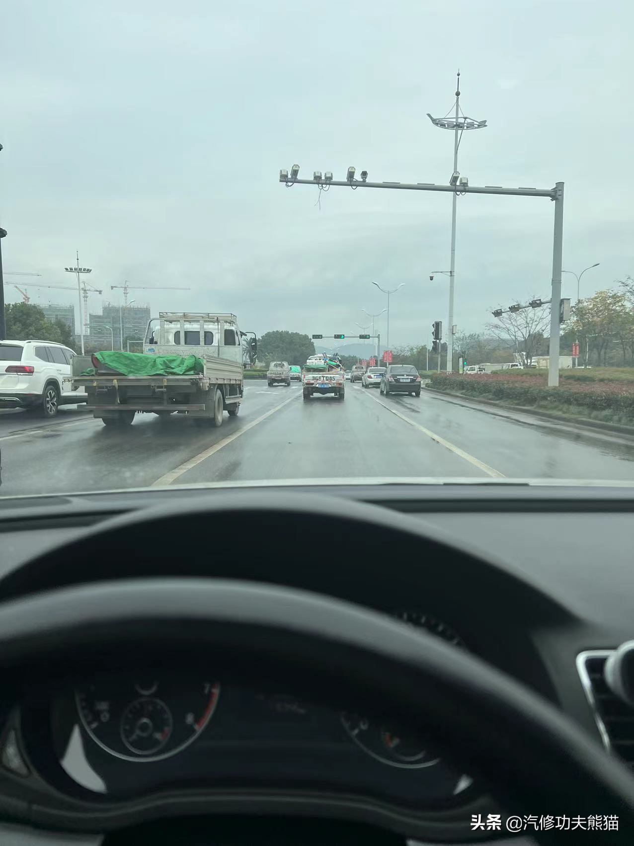 dsg双离合起步抖动有异响,大众帕萨特3.0v6发动机烧机油