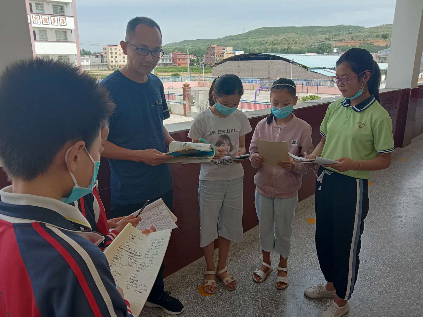 寺湾中心学校,寺湾乡中心学校