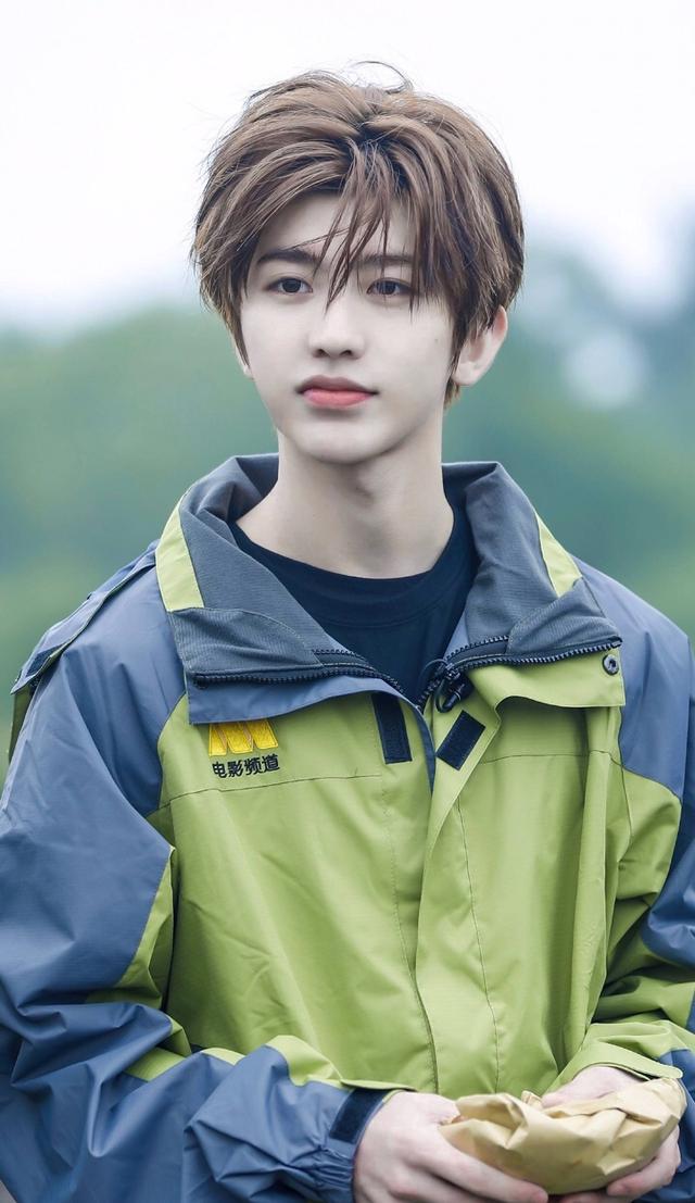 被上帝吻过的4个男星,被上帝吻过的5位男星