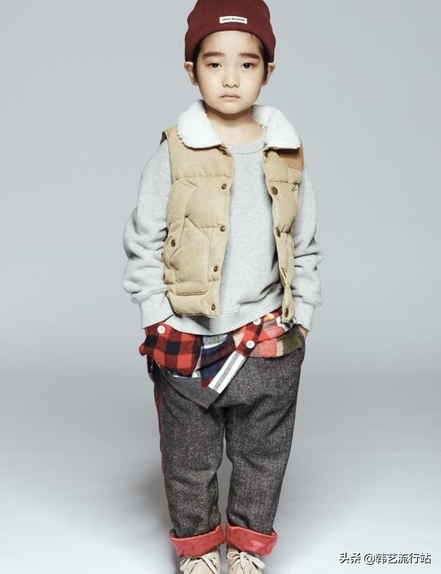 童装款式流行趋势调查,看好韩版童装的个性与活力