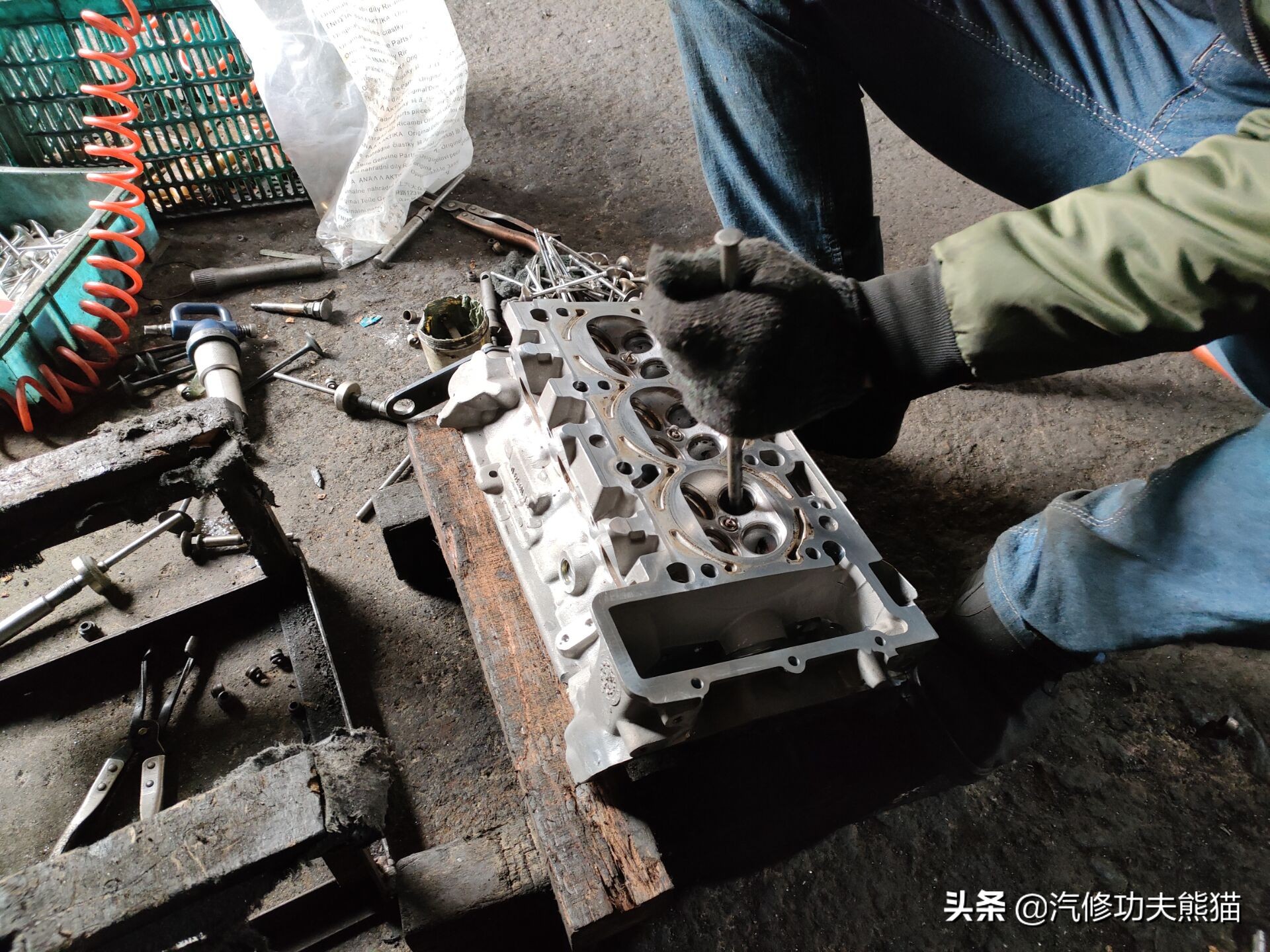 08款奥迪a6l手动挡2.0t烧机油么,09款奥迪a6l2.4烧机油怎么解决