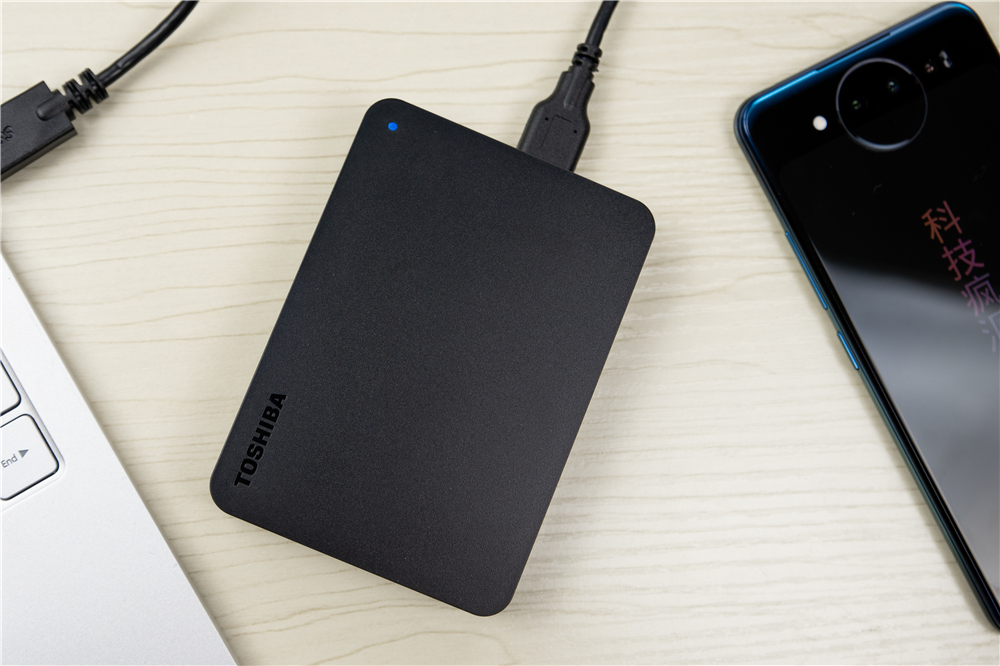 东芝移动硬盘a3和slim哪个好,东芝a3移动硬盘4t测评