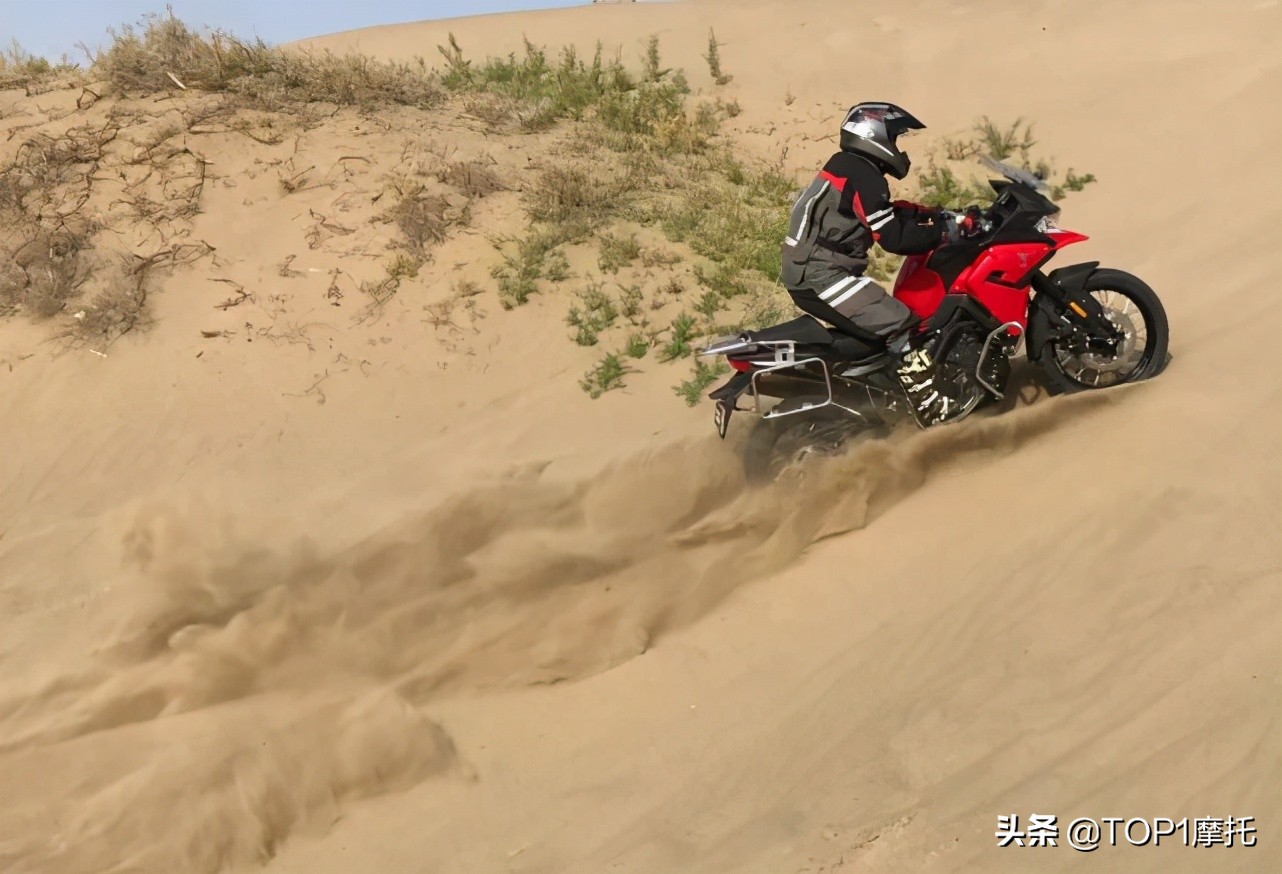 有鸟嘴的adv,adv探险和拉力区别