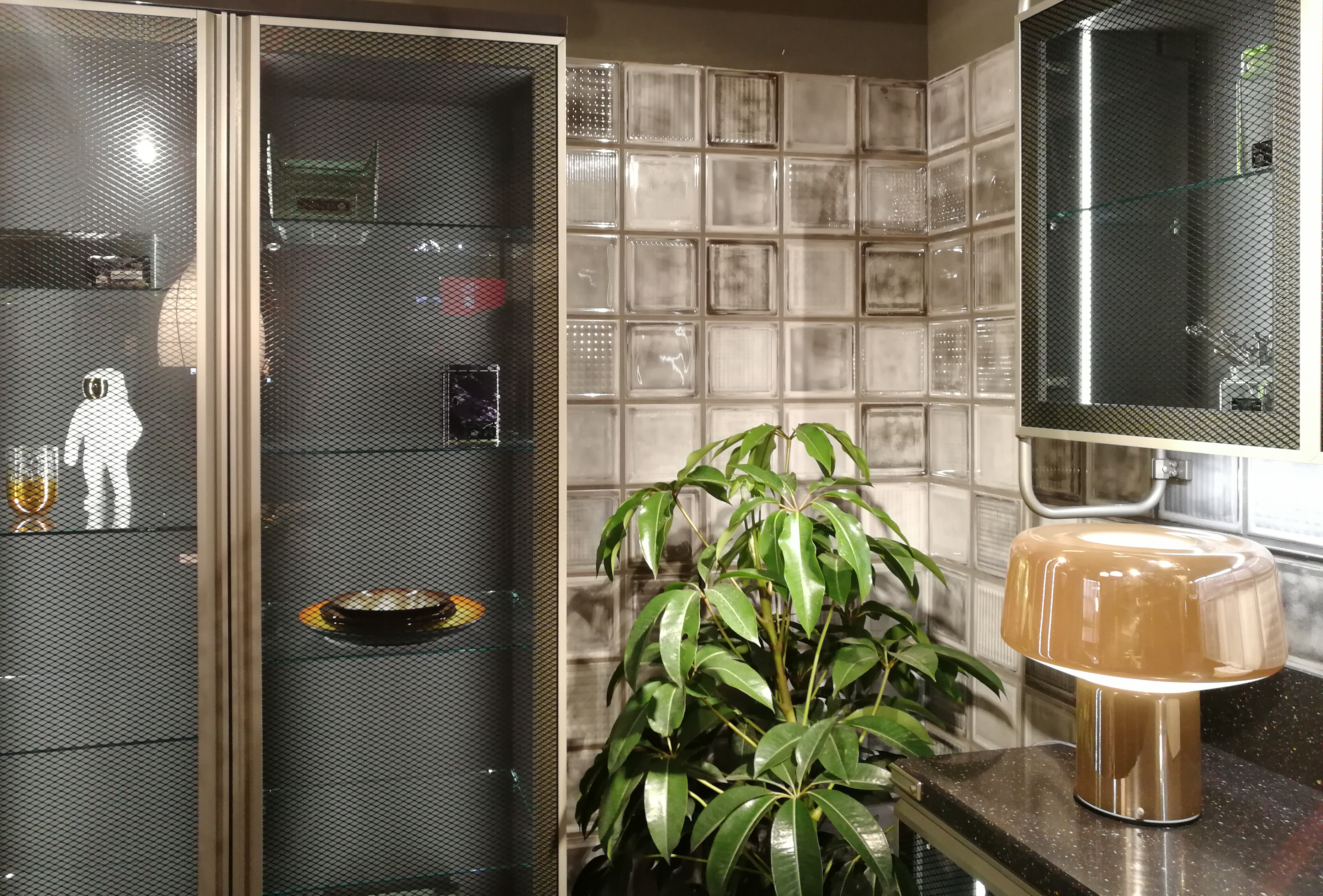 米兰家具展灯具,米兰国际家具展2004