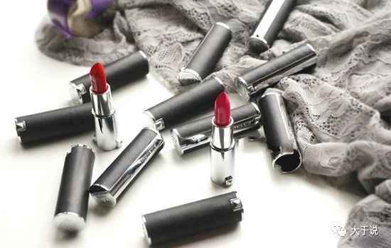 于主任礼物指南vol.1｜口红选得好，男人不烦恼