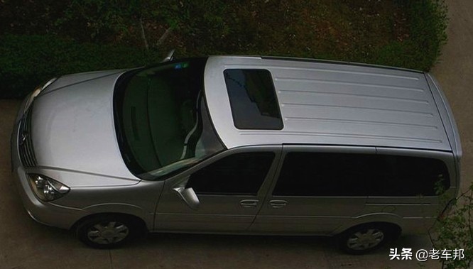 别克gl8es陆尊2022款尊享型,2022款别克gl8es陆尊豪华版