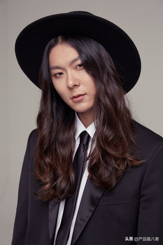 从全网被嘲到逆袭,越被黑却越红的杨超越