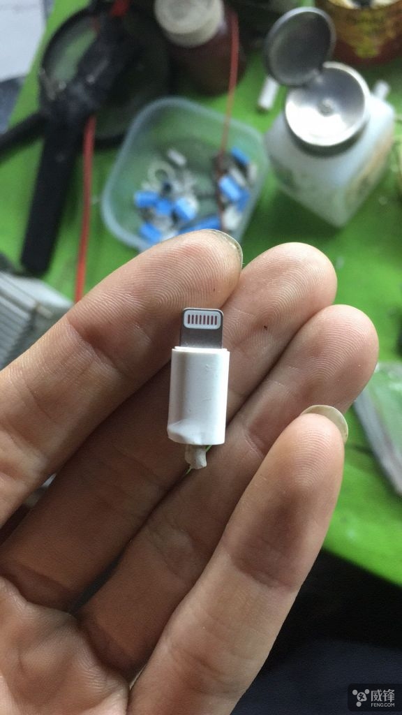 苹果耳机3.5毫米接口维修,苹果耳机故障维修