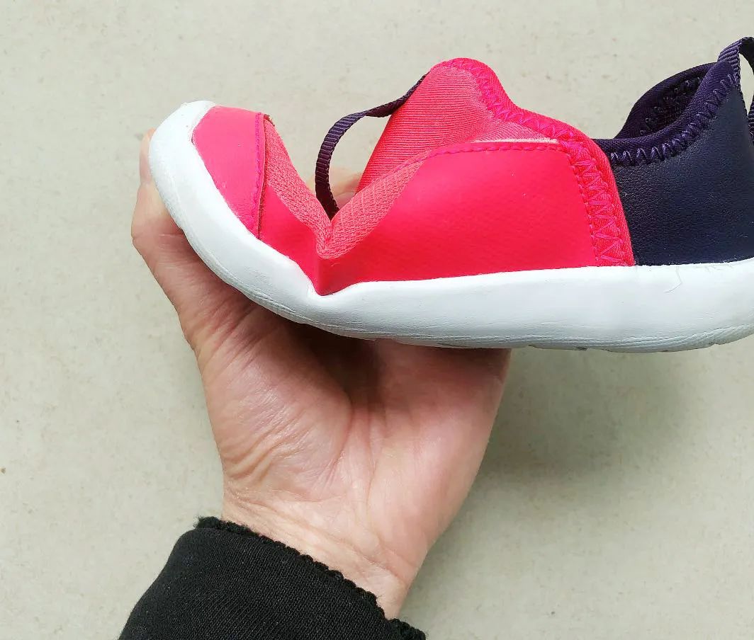 学前鞋学步鞋机能鞋区别,学步鞋与机能学步鞋的区别