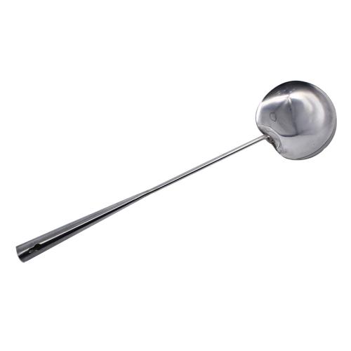 为啥饭店大厨都用铁锅炒菜,为什么厨师炒菜都用圆勺